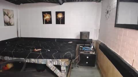 trina online show from 09/12/25, 05:46