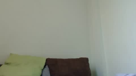 Snapshot of allen_ferrer10 chatting on 03/21/26, 06:00 allen_ferrer10 online show from 03/21/26, 06:00