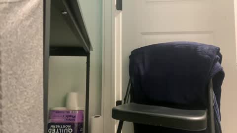 Allergictolove online show from 12/25/24, 09:00