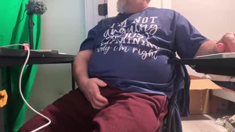 Allergictolove online show from 02/10/25, 04:52