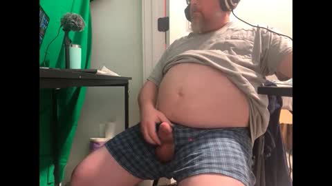 Allergictolove online show from 02/20/25, 08:25