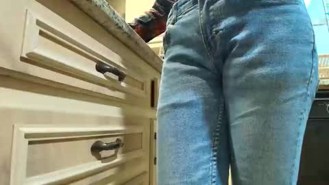 wishlist on bio online show from 11/25/25, 06:52