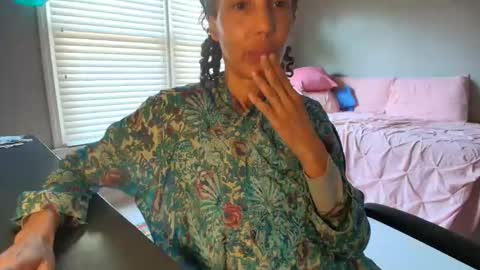 wishlist on bio online show from 03/01/26, 08:11