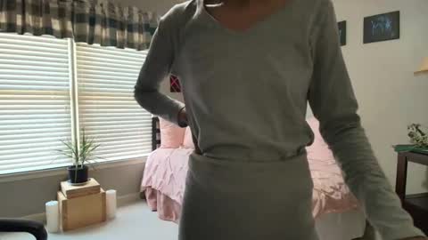 wishlist on bio online show from 04/19/26, 10:12