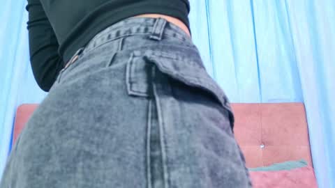 Allicia online show from 12/04/25, 07:33