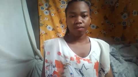 Snapshot of alliciax632770q chatting on 01/06/26, 01:15 alliciax632770q online show from 01/06/26, 01:15