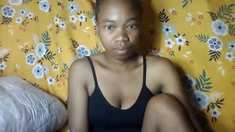 Snapshot of alliciax632770q chatting on 01/15/26, 01:32 alliciax632770q online show from 01/15/26, 01:32