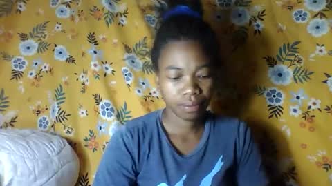 Snapshot of alliciax632770q chatting on 01/17/26, 01:54 alliciax632770q online show from 01/17/26, 01:54