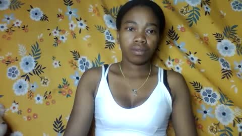 Snapshot of alliciax632770q chatting on 02/11/26, 10:37 alliciax632770q online show from 02/11/26, 10:37