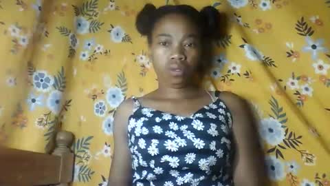 Snapshot of alliciax632770q chatting on 02/15/26, 01:13 alliciax632770q online show from 02/15/26, 01:13