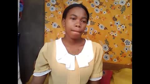 Snapshot of alliciax632770q chatting on 05/08/26, 12:32 alliciax632770q online show from 05/08/26, 12:32