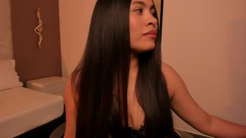 A L L I E online show from 04/10/26, 03:01