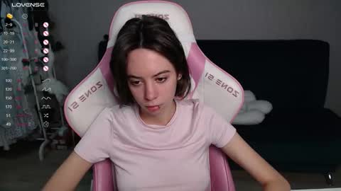 alice online show from 10/25/25, 01:02