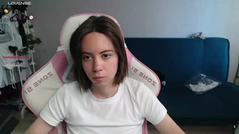Snapshot of allie_hazie chatting on 06/18/26, 12:55 alice online show from 06/18/26, 12:55