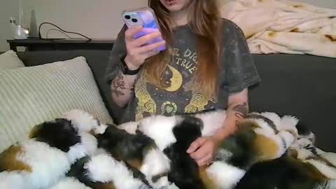 Snapshot of alliebearx chatting on 04/28/26, 05:34 alliebearx online show from 04/28/26, 05:34