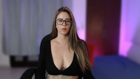 Snapshot of allieemod chatting on 02/09/25, 03:53 allieemod online show from 02/09/25, 03:53