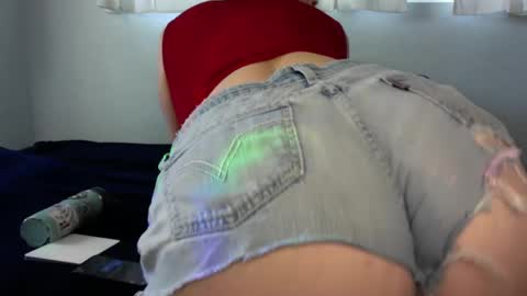 alliehex online show from 01/30/25, 07:15