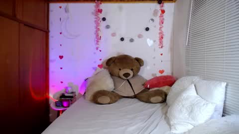 Allie  online show from 02/25/25, 10:18