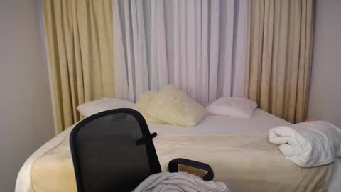 Allie  online show from 05/22/26, 02:22