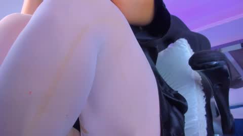 Snapshot of allijadid chatting on 01/23/25, 01:45 online show from 01/23/25, 01:45