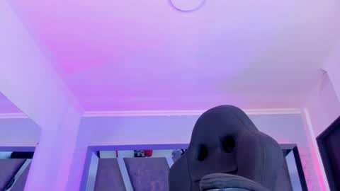 Snapshot of allijadid chatting on 01/31/25, 04:59 online show from 01/31/25, 04:59