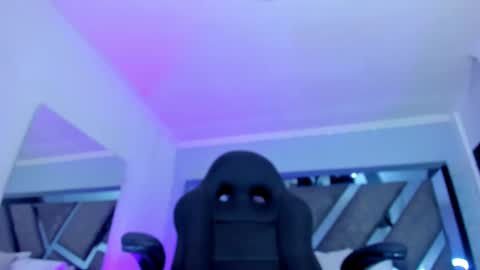 Snapshot of allijadid chatting on 02/24/25, 01:42 online show from 02/24/25, 01:42