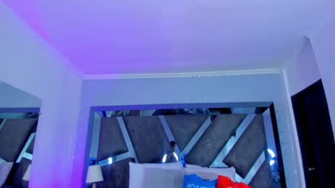 Snapshot of allijadid chatting on 03/03/25, 10:17 online show from 03/03/25, 10:17