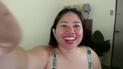 Snapshot of allisabrazer chatting on 10/04/25, 09:07 Allisa online show from 10/04/25, 09:07