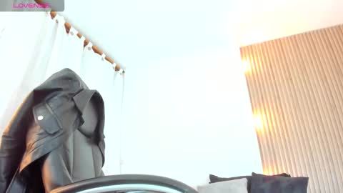 allison_fosther online show from 11/28/25, 02:14