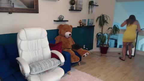 Alli online show from 10/28/25, 07:05