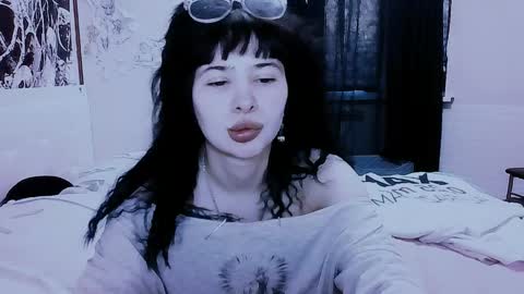 Snapshot of allisondeetz chatting on 06/09/26, 04:29 Alis online show from 06/09/26, 04:29