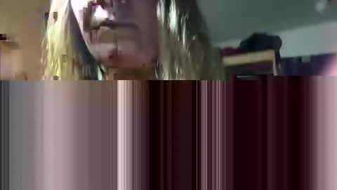 Snapshot of allisonlove2 chatting on 05/19/26, 01:56 allisonlove2 online show from 05/19/26, 01:56