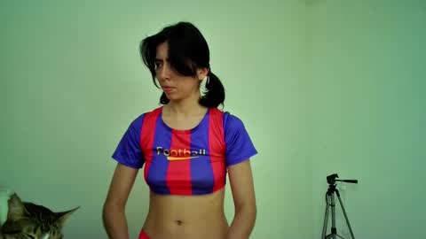 Snapshot of allisson_rose chatting on 09/24/25, 08:01 Alli online show from 09/24/25, 08:01