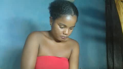 Snapshot of allizida01 chatting on 12/01/25, 04:34 allizida01 online show from 12/01/25, 04:34