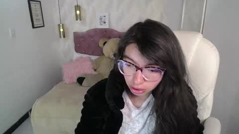 Snapshot of alllyson_ chatting on 02/20/26, 07:47 alison online show from 02/20/26, 07:47