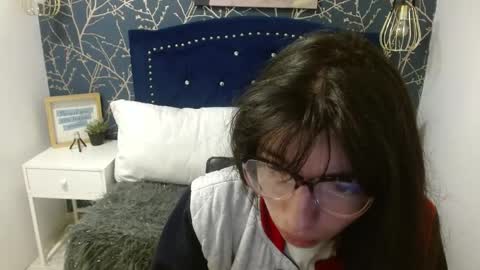 Snapshot of alllyson_ chatting on 06/02/26, 07:49 alison online show from 06/02/26, 07:49