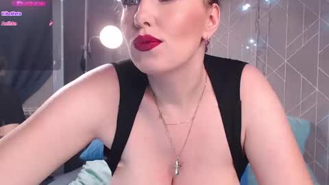 Snapshot of alluregolden chatting on 12/06/24, 01:18 Alluregolden online show from 12/06/24, 01:18