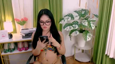 Snapshot of alluring_brianna08 chatting on 07/20/26, 05:55 Brianna online show from 07/20/26, 05:55