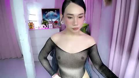 Snapshot of alluring_mj chatting on 06/29/26, 01:45 mj online show from 06/29/26, 01:45