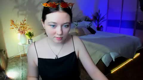 alluringeyess online show from 11/13/25, 11:20