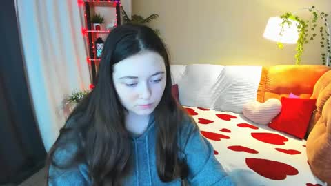 alluringeyess online show from 04/14/26, 04:24