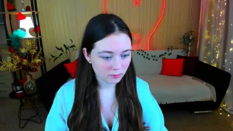 alluringeyess online show from 04/19/26, 06:32