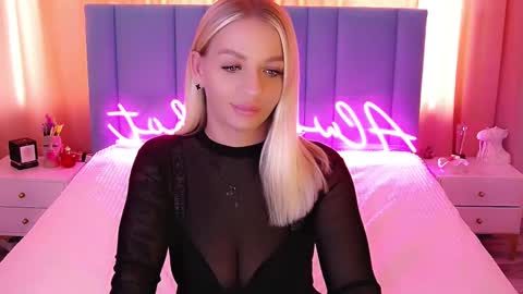 AlwaysHot online show from 03/05/25, 06:33