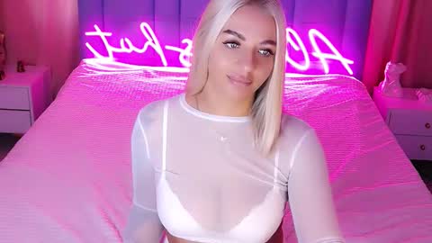 AlwaysHot online show from 09/18/25, 02:35