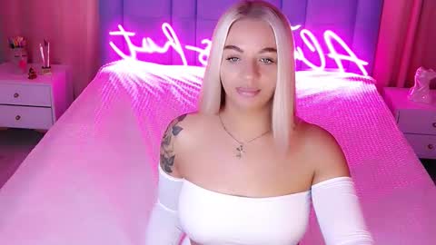 AlwaysHot online show from 10/03/25, 02:19