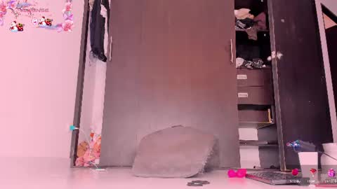 Snapshot of ally_cantero chatting on 06/17/26, 04:30 NEW VIDEOS IN MY PROFILE online show from 06/17/26, 04:30