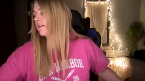 allyanalangel online show from 02/19/25, 04:01