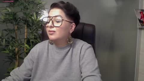         online show from 02/10/25, 12:52