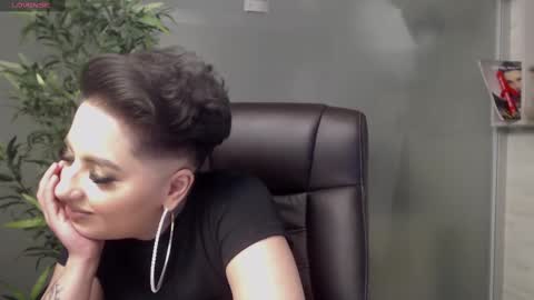         online show from 02/13/25, 02:34