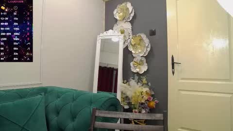         online show from 11/21/25, 08:40